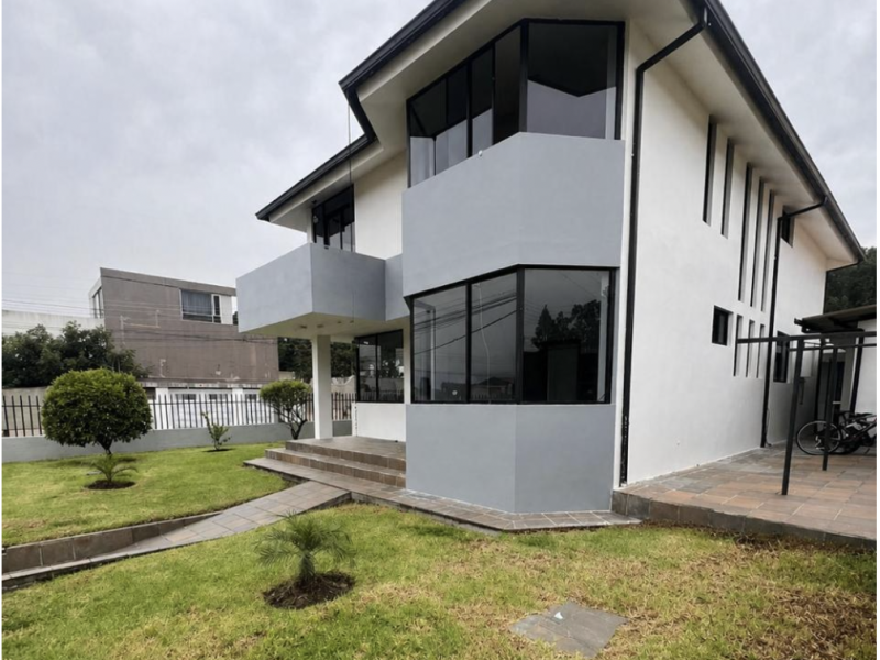 CASA EN VENTA – SECTOR EL COLIBRI | VALLE DE LOS CHILLOS