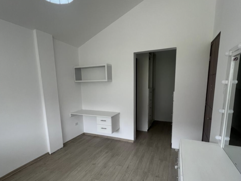 CASA EN VENTA – SECTOR EL COLIBRI | VALLE DE LOS CHILLOS